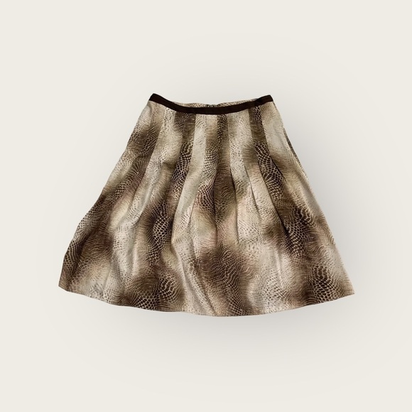 Jones New York Animal Print Brown Tan Flare Zipper Skirt Polyester. Size 6 - Picture 2 of 8